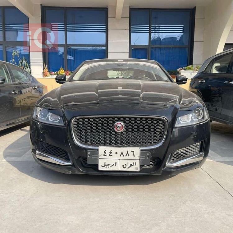 جاكوار XF